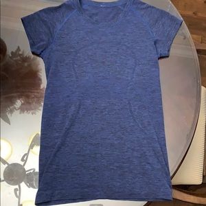 lululemon blue swiftly top !!